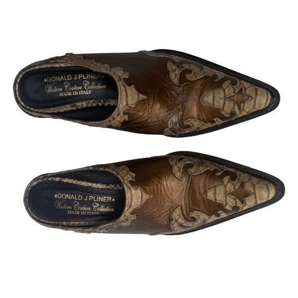 Donald J. Pliner Shoes - Donald J Pliner Women’s 6.5 Western Tooled Leather Mules